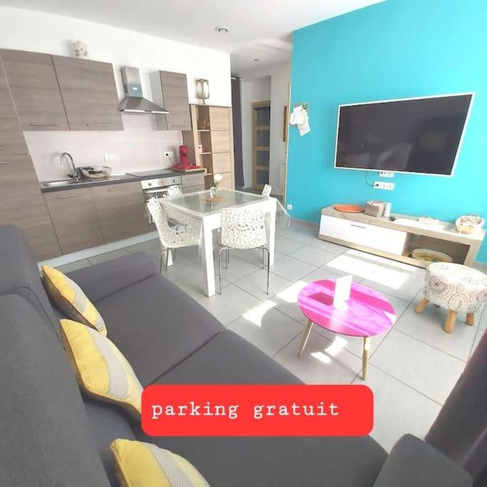 Gite Rdc 42M2 400 M Centre Ville 200 M Gare Tgv Parking Gratuit 250 Places Face Au Logement Аррас Экстерьер фото
